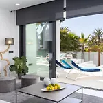 Villa Calima - 5 Bedrooms With Private Pool - 100M From The Beach