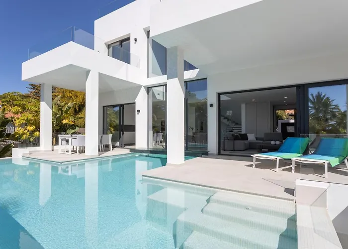 Villa Calima - 5 Bedrooms With Private Pool - 100M From The Beach
