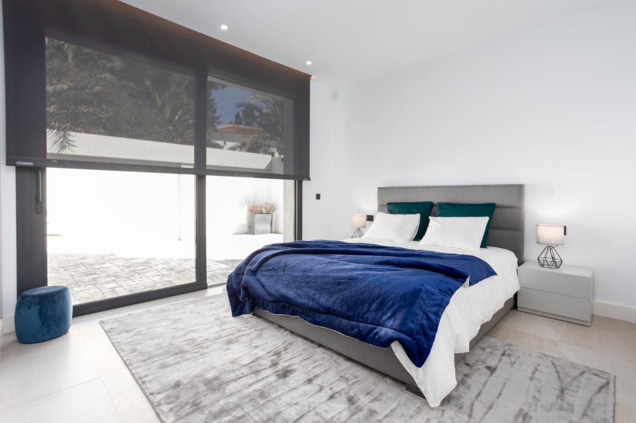 Calima - 5 Bedrooms With Private Pool - 100m From The Beach Marbella
