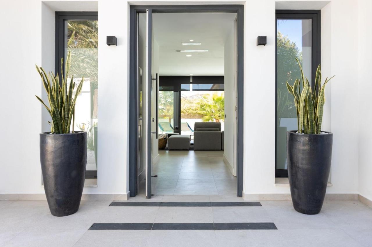 Calima - 5 Bedrooms With Private Pool - 100m From The Beach * Marbella
