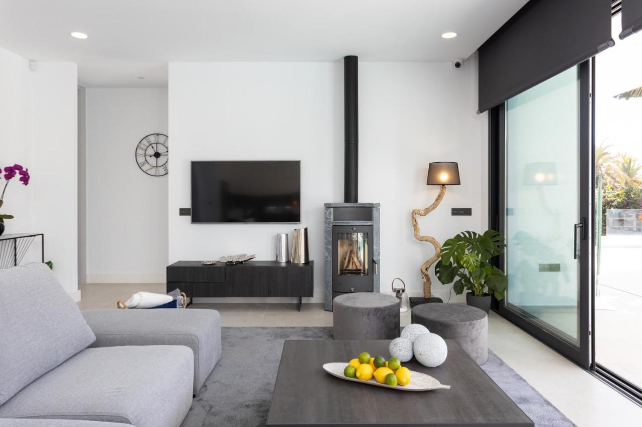 Calima - 5 Bedrooms With Private Pool - 100m From The Beach Villa Marbella